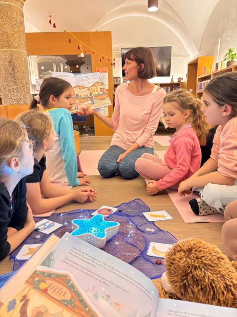 Bilderbuchlesung mit Maria-Christina
